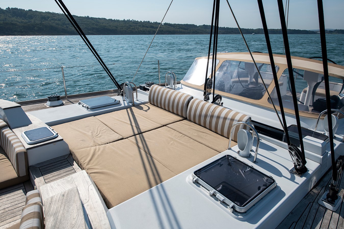 ELTON Yacht Charter Details, Trident CHARTERWORLD Luxury Superyachts